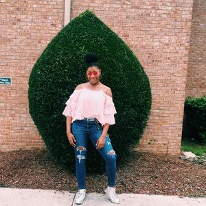 Meet your Posher, Emily